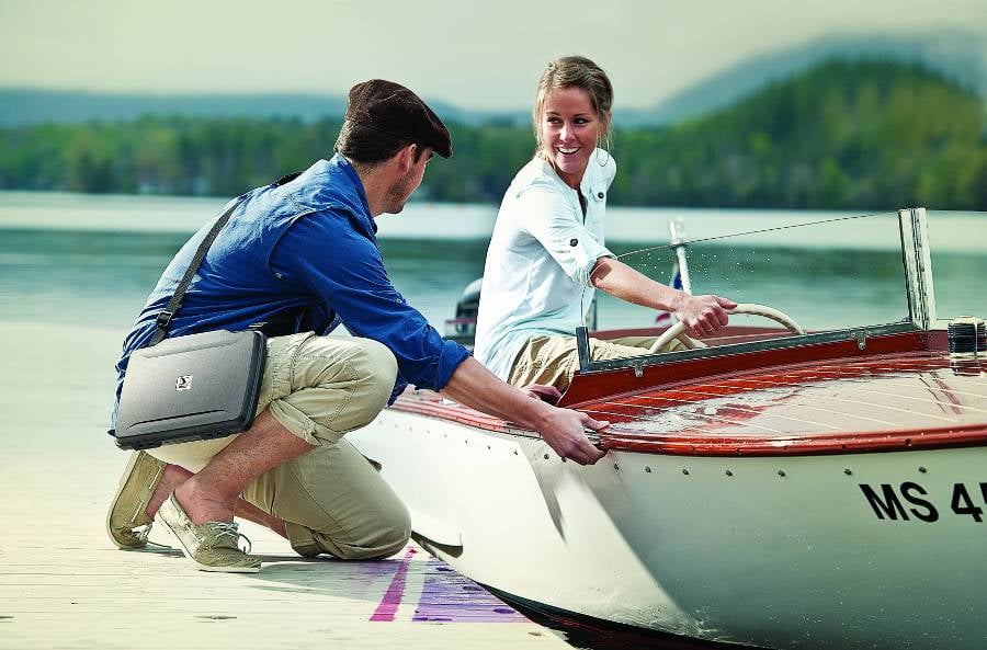 1075_Lake_Couple2